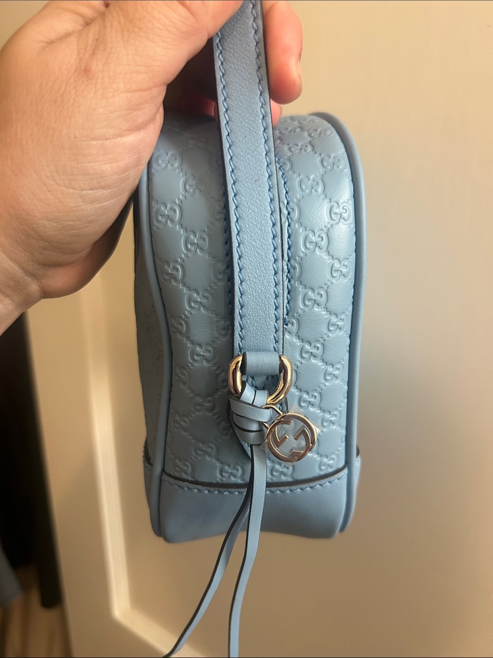 Gucci Light Blue Quilted Crossbody Shoulder Bag - Picture 4 of 9